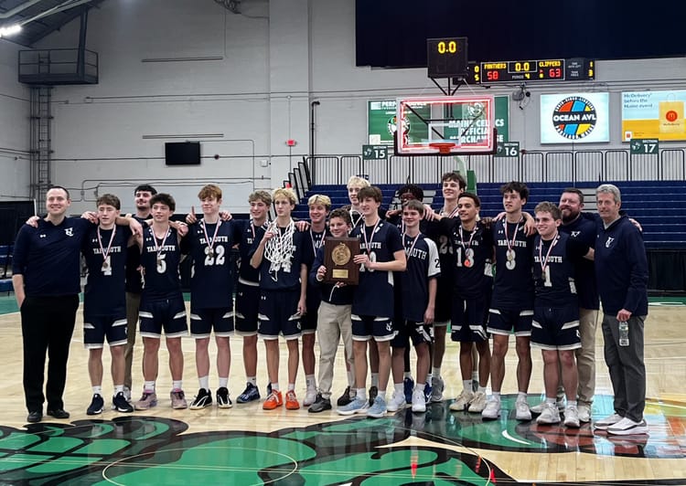 Yarmouth boys down Medomak Valley, advance to state final