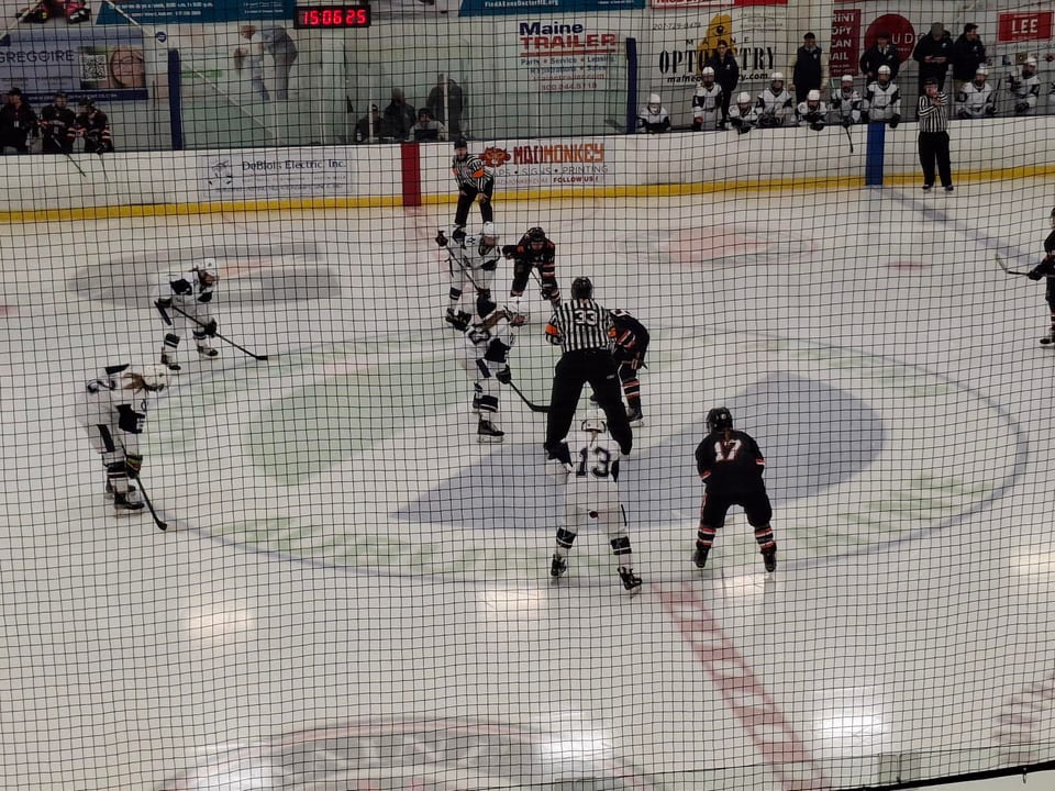 Yarmouth/Freeport pulls away late, eliminates Brunswick in semifinals